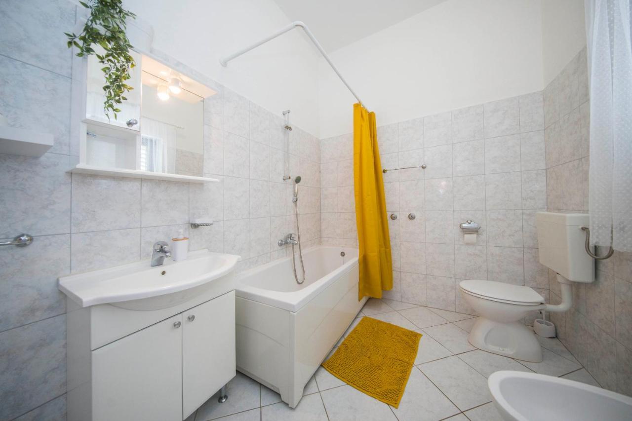 3 Bedroom Apartment Antonio Kaštela المظهر الخارجي الصورة